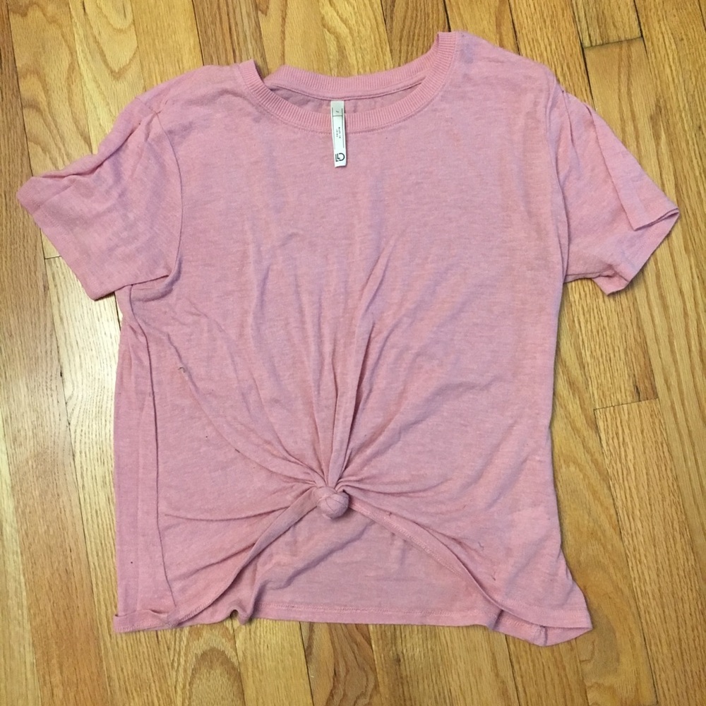 Short sleeve tee